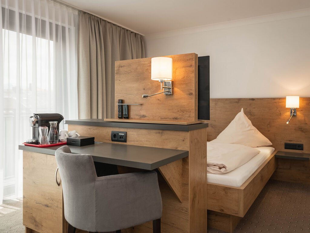 Blick in das Doppelzimmer im Bayerischer Hof in Prien